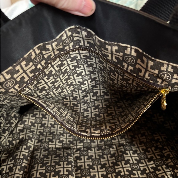 Tory Burch Ella Large Tote - Black Nylon & Patent Leather-Fair Condition/project - Picture 8 of 9